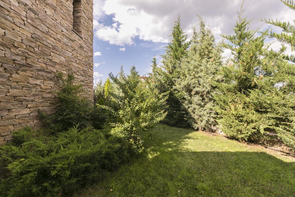 Casagreek Komotini Bed & Breakfast ภายนอก รูปภาพ